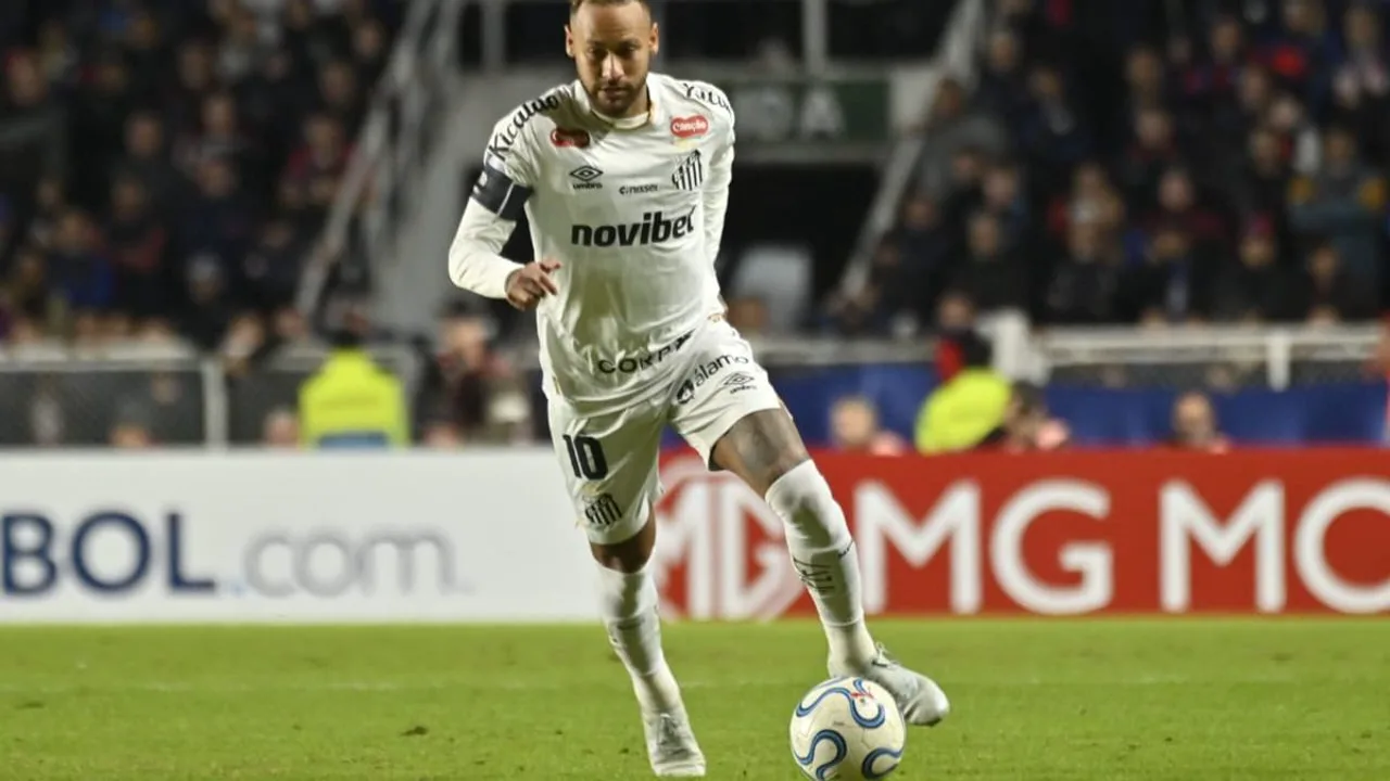 Neymar abraça Robinho Jr. após marcar gol pelo Santos contra o Recoleta na Sul-Americana 2026