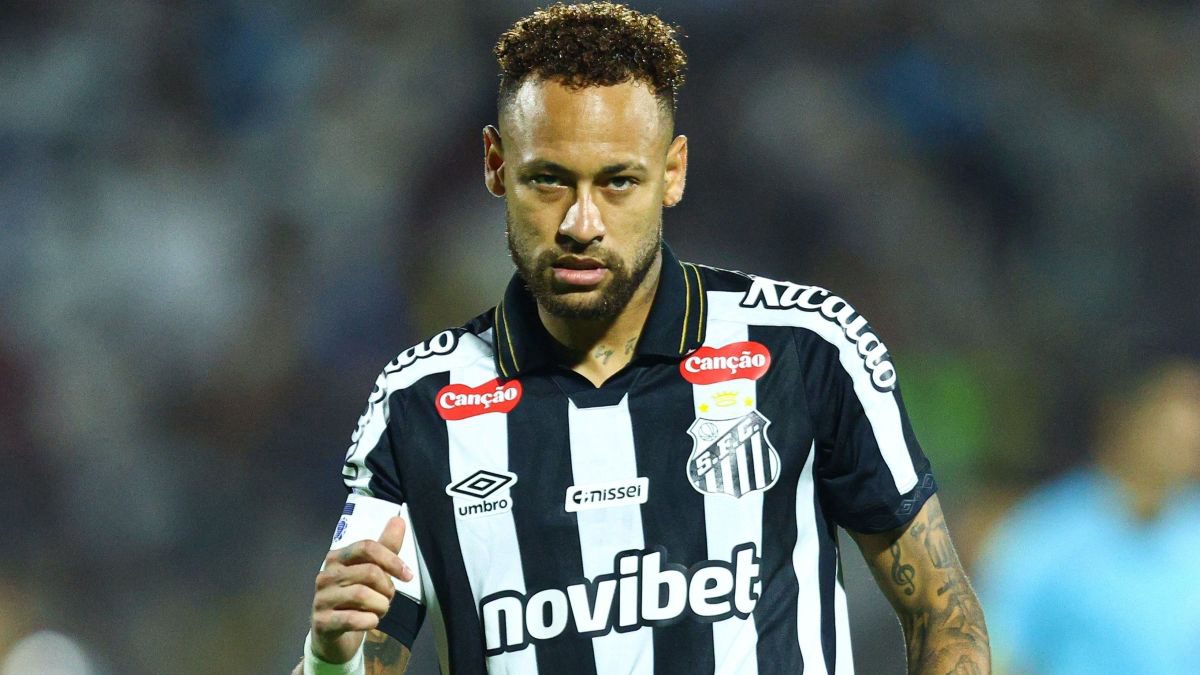 A joia que cresceu na sombra do maior santista vivo Robinho Jr. tinha 8 anos qua