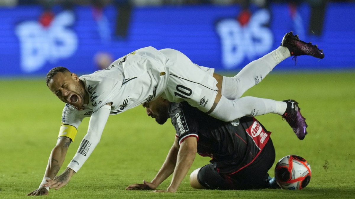 O padrinho que virou réu no próprio treino Sete jogos sem vencer e uma briga que