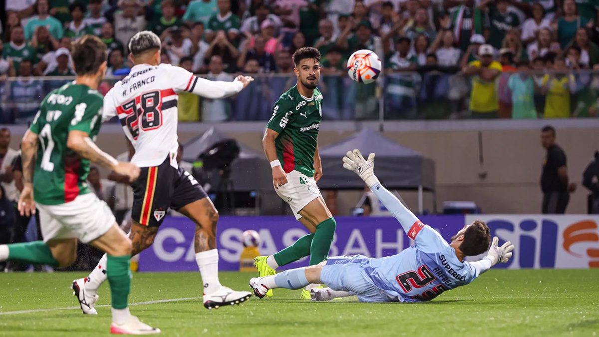 O que o Palmeiras viu dentro da Libra que o público não viu Quem asfixia quem de