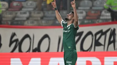 Flaco López respondeu com gol e Abel Ferreira respondeu com o dedo do meio