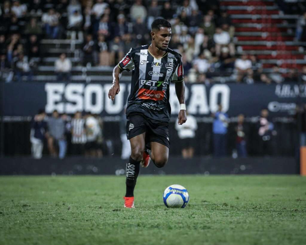 O que o Mirassol diz sobre a homenagem a Pelé A camisa que une Pelé, o tri de 19
