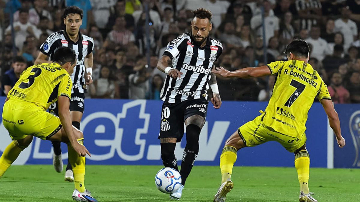 Robinho Jr. aceita as desculpas e o Santos respira no Paraguai Robinho Jr. perdo