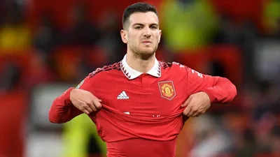 Dalot e os 36 jogos que o Manchester United atravessou com ele na direita