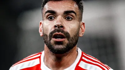 Bruno Henrique e os 36 anos que o Internacional ainda coloca no meio-campo