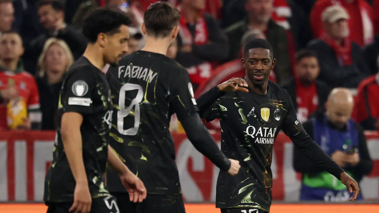 Jogadores do PSG comemoram classificação para a final da Champions League na Allianz Arena em Munique