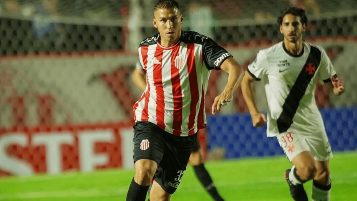 O meio que decidiu o tom Olimpia arranca empate no fim e Barracas