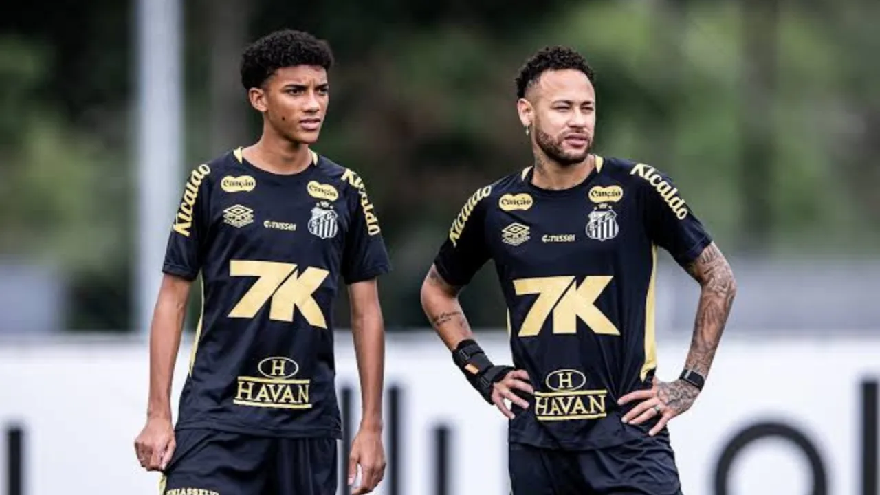 Neymar e Robinho Jr. juntos no treino do Santos FC no CT Rei Pelé