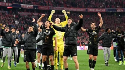 O PSG sufocou o Bayern na Allianz Arena e o silêncio alemão foi a resposta