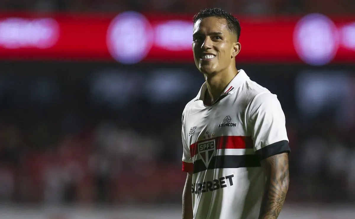 O diagnóstico de uma equipe que domina La Liga de ponta a ponta O Camp Nou nunca