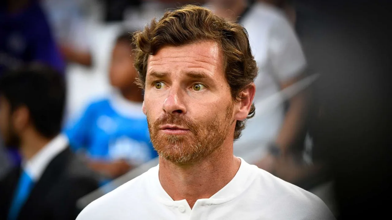 André Villas-Boas, treinador do Marseille, na beira do campo durante partida da Champions League