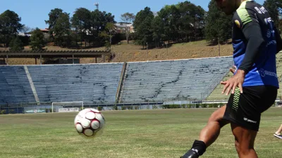 Quando a crise do Santos invade a universidade da família Teixeira