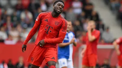 A coxa de Davies dói e o Canadá sente na alma inteira