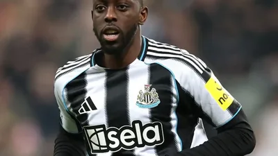 Wissa e os 19 gols que fizeram o Newcastle repensar sua camisa 9