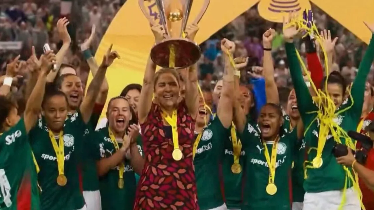 Jogadoras do Palmeiras feminino no Centro de Excelência de Vinhedo, novo CT inaugurado em 2026