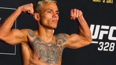 O peruano da Chute Boxe pediu a namorada em casamento sem ela estar lá