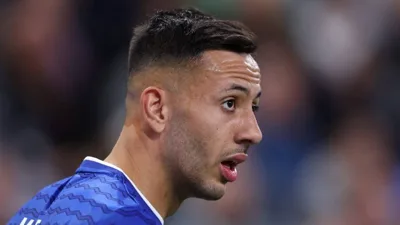 Dwight McNeil e a camisa 7 que o Everton construiu ao redor de um inglês de 26 anos