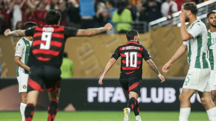 Quadra do Maracanãzinho durante partida de basquete entre Flamengo e São José em dezembro de 2024