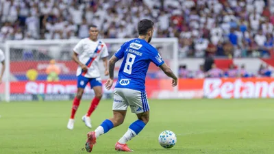 Kaique Kenji decidiu na Fonte Nova quando o Cruzeiro mais precisava