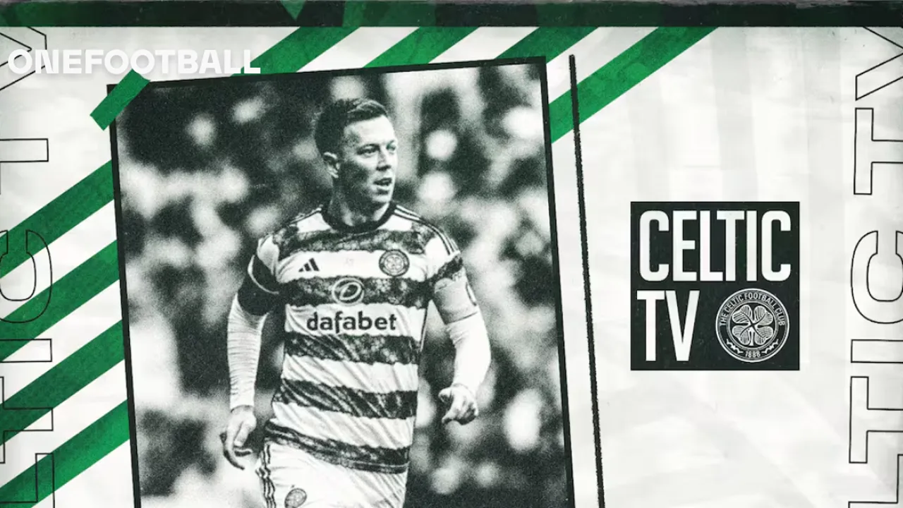 Torcidas de Celtic e Rangers divididas nas arquibancadas durante o Old Firm no Scottish Premiership