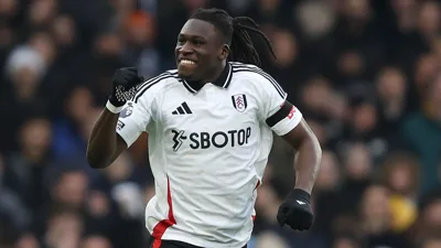 Calvin Bassey e os 35 jogos que redesenharam a zaga do Fulham