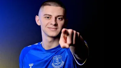 Mykolenko e os 35 jogos que provam por que a Ucrânia exporta laterais de elite