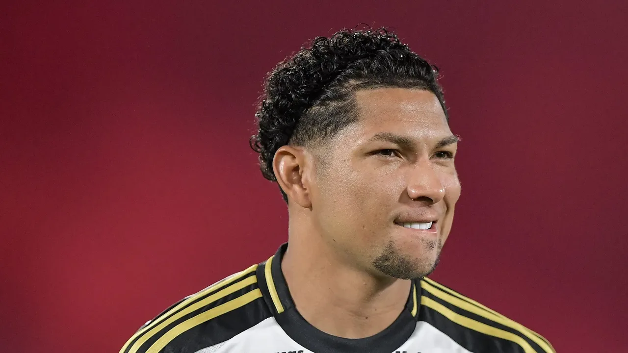 Rony, atacante do Santos, com a camisa 11 em campo durante partida do Brasileirão Série A 2026