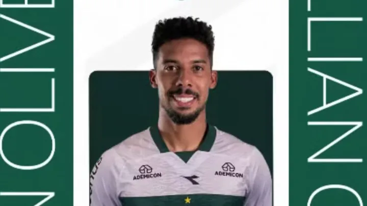 Willian Oliveira, volante do Coritiba, com a camisa 29 em partida do Brasileirão Série A 2026