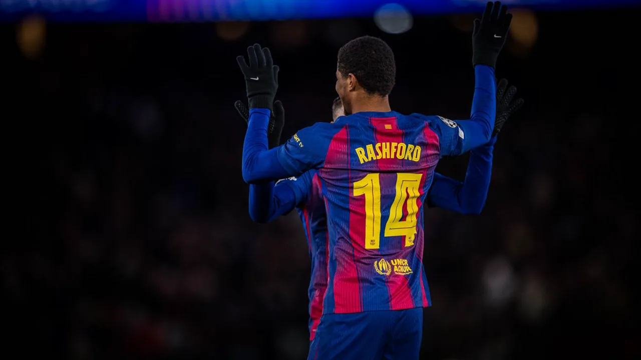 Marcus Rashford com a camisa do Barcelona comemorando gol na La Liga temporada 2025-2026