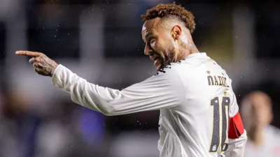 O melhor Neymar da Vila Belmiro joga de costas para o gol