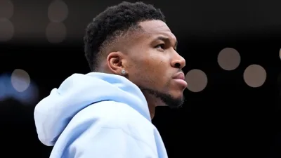 Giannis à venda e Milwaukee sem volta — o que os Bucks exigem para liberar o Grego