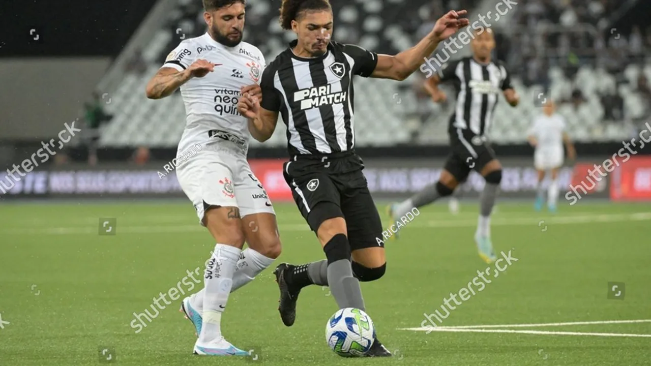 Sede do Botafogo em General Severiano com documentos da Fifa ao fundo representando punição por transfer ban