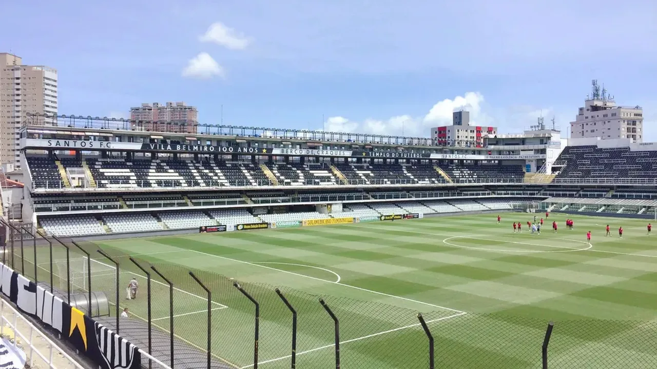 Conselho Deliberativo do Santos reunido na Vila Belmiro para votação do novo estatuto social do clube