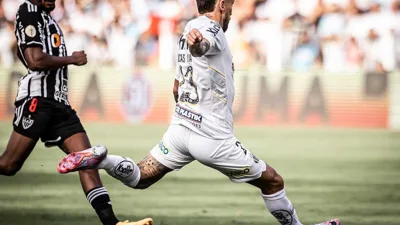 Cuca tirou Gabigol do time e Neymar respondeu com um gol