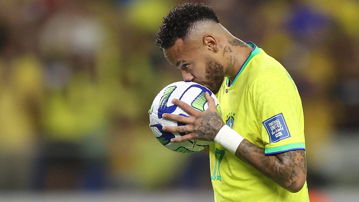 A tese que sustenta a convocação de Neymar Dois jogos para convencer Ancelotti e