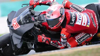 Ducati aposta tudo em Bagnaia enquanto Márquez opera o pé e some da grade