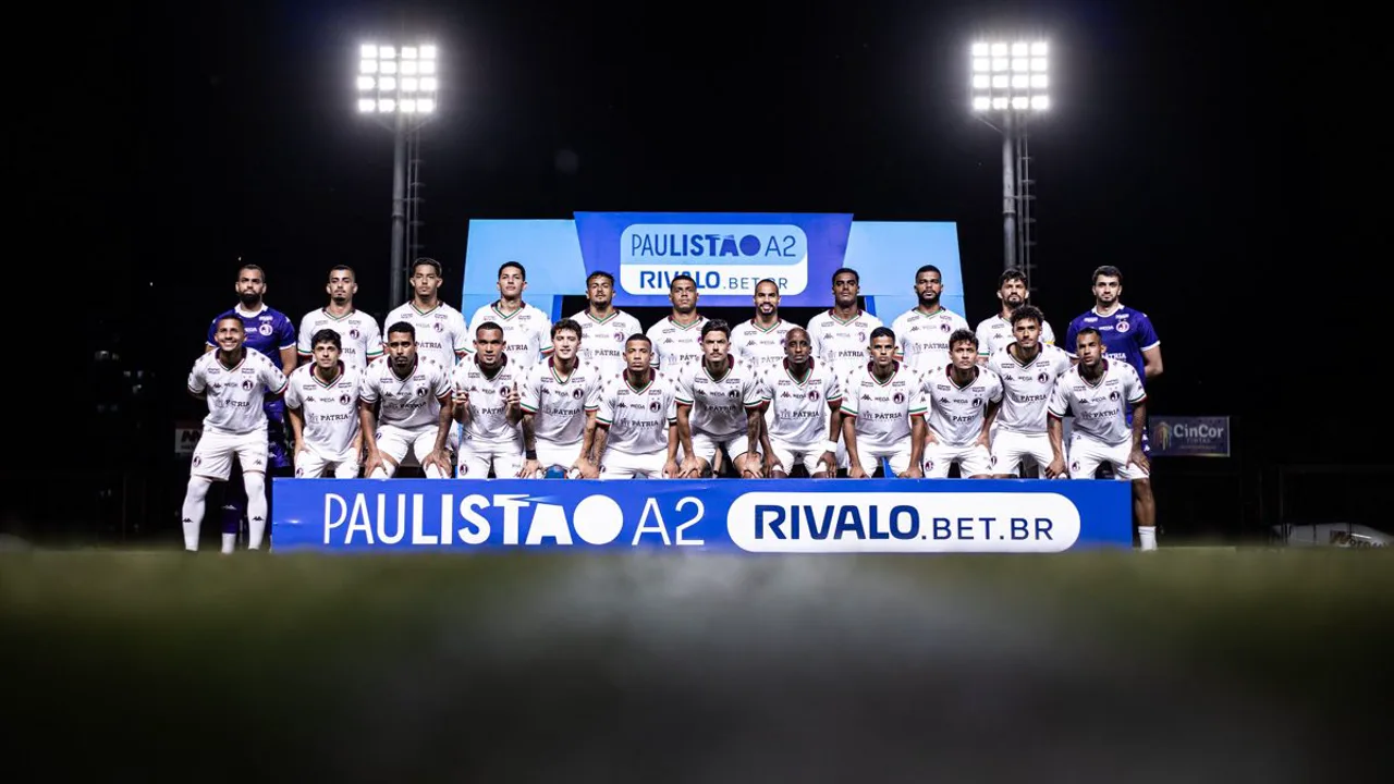 Jogadores do Juventus-SP celebram acesso à Série A1 do Paulistão na Rua Javari em 2026