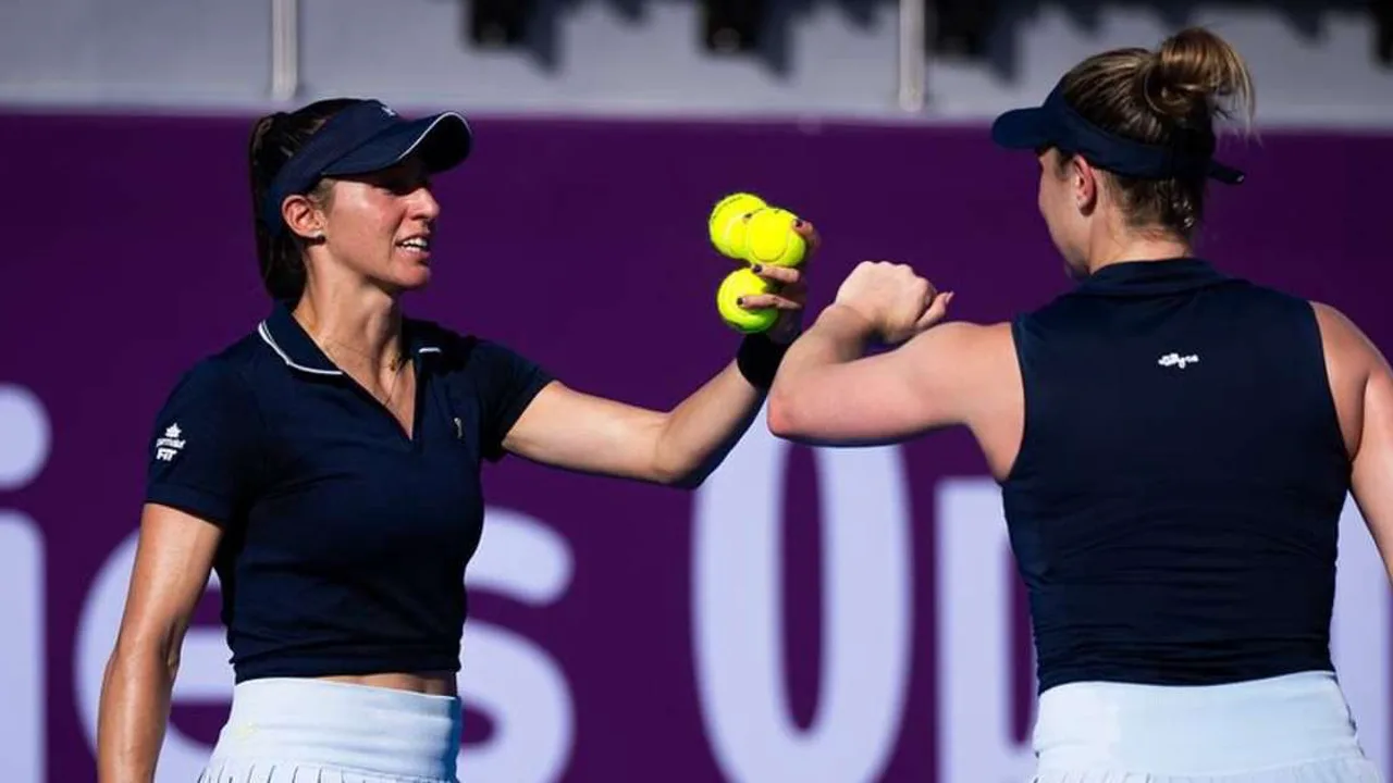 Luisa Stefani em ação no saibro europeu durante torneio WTA de preparação para Roland Garros