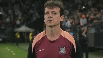 O gesto que dividiu o árbitro e revoltou o Corinthians no Majestoso