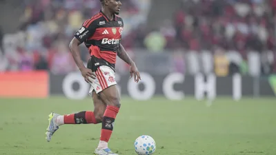 Jorginho e Evertton Araújo ganham vaga e o Flamengo descobre o preço da rotação