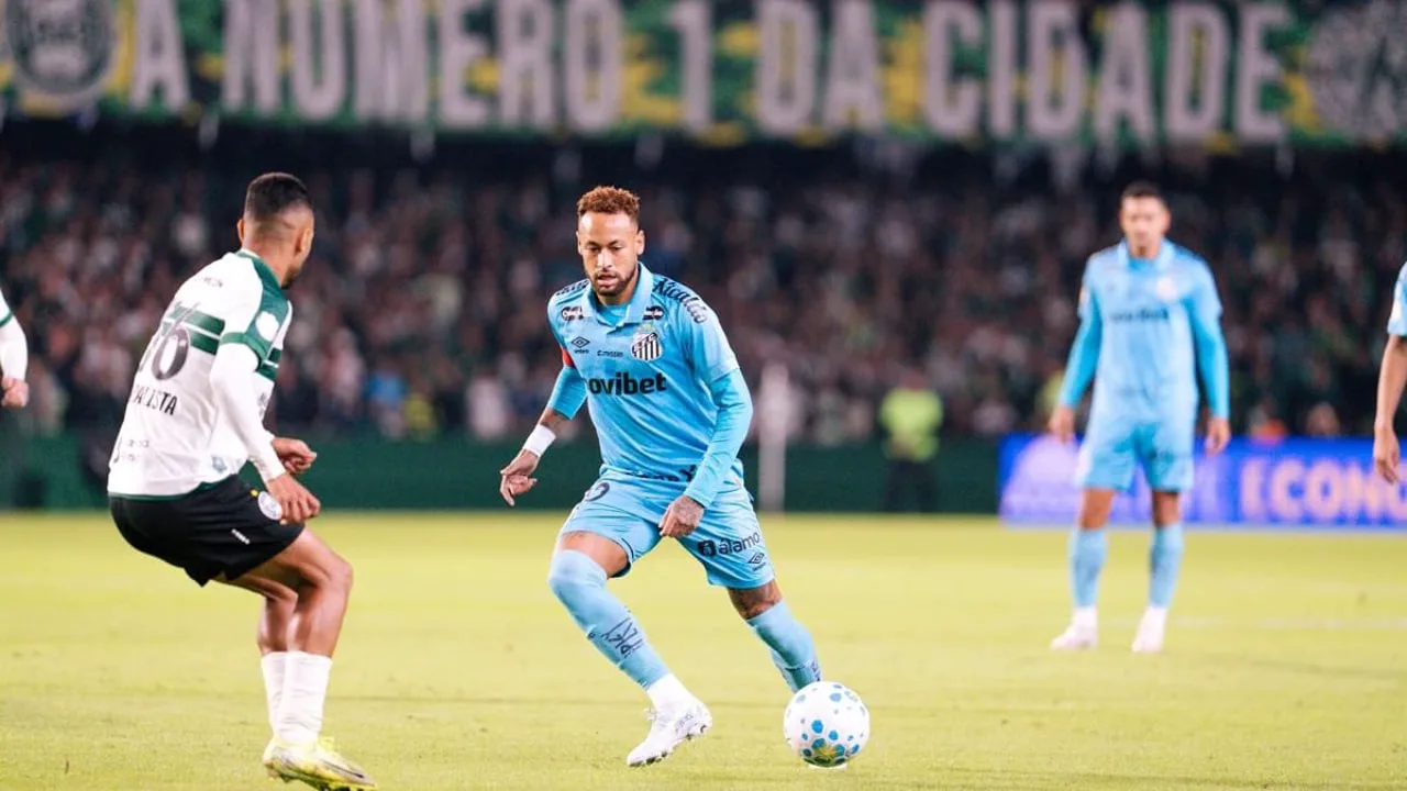 Gabriel Bontempo comemora gol pelo Santos contra o Coritiba no Couto Pereira pela Copa do Brasil