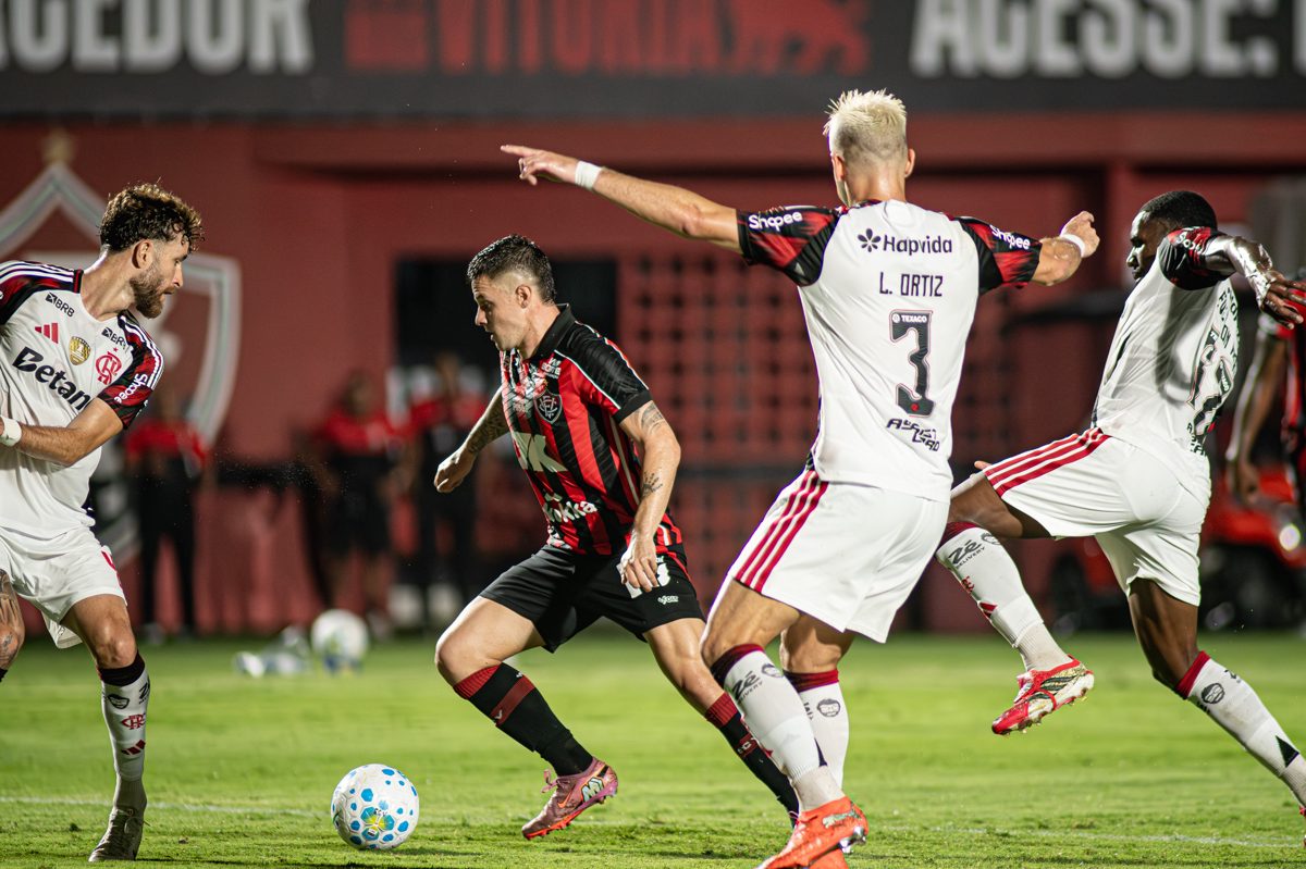 O que aconteceu em 2003 no Barradão A última vez que o Flamengo venceu o Vit