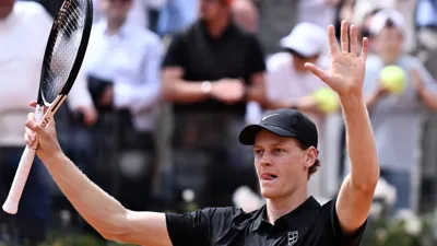 O backhand que apagou Djokovic da história e fez Roma parar