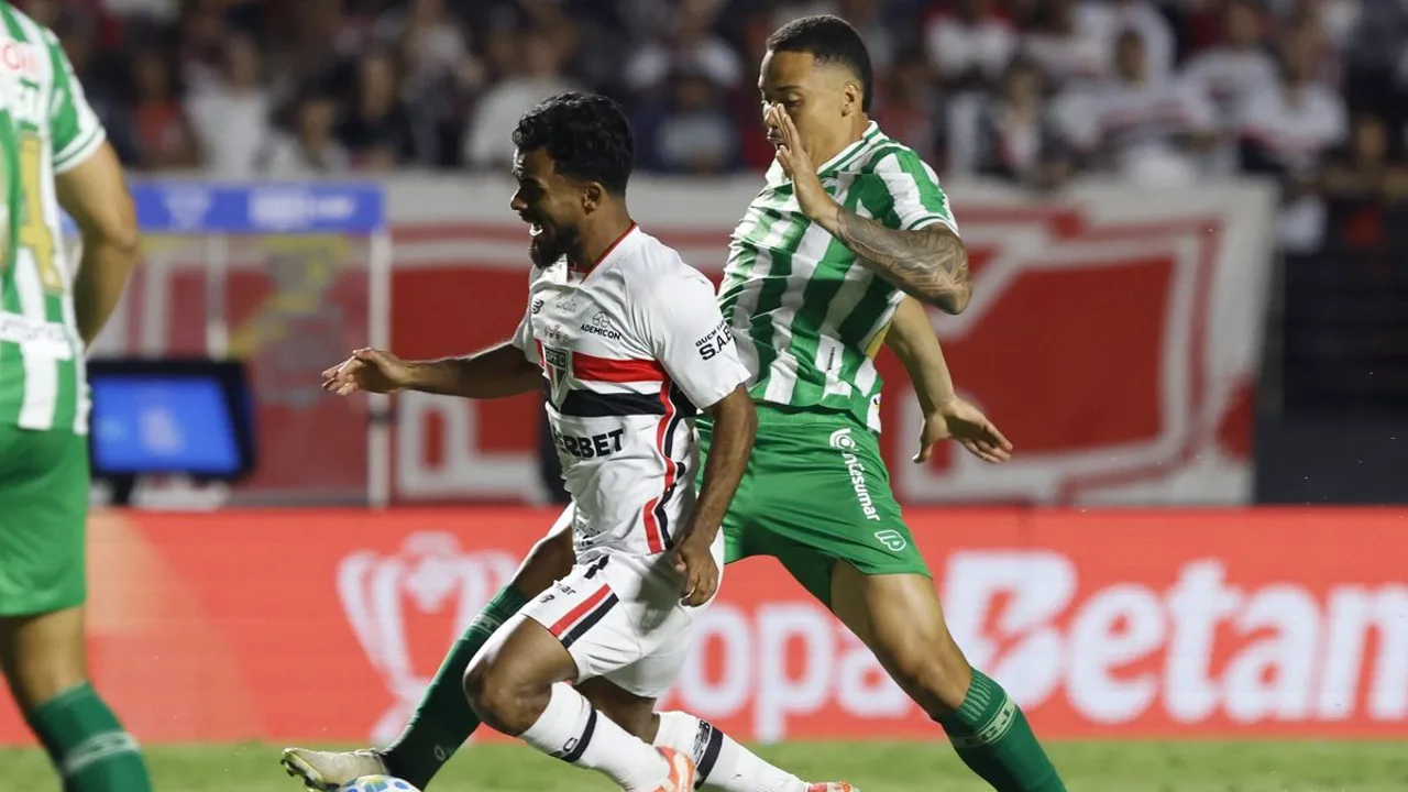 Quadra do Ginásio do Morumbi durante partida de basquete entre São Paulo e Caxias do Sul em dezembro de 2024