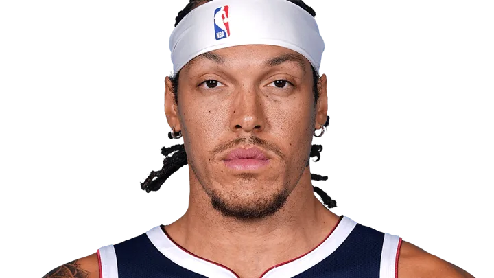 Gordon Aaron, forward dos Denver Nuggets, camisa 50, em ação na NBA temporada 2025/2026