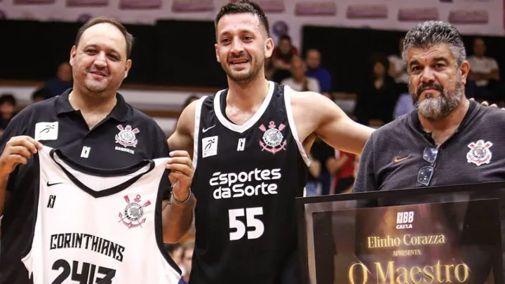 Corazza Elinho, armador camisa 55 do Corinthians Paulista, em ação durante partida do NBB 2026