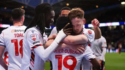 Bolton vence no sufoco e leva rivalidade histórica para Valley Parade
