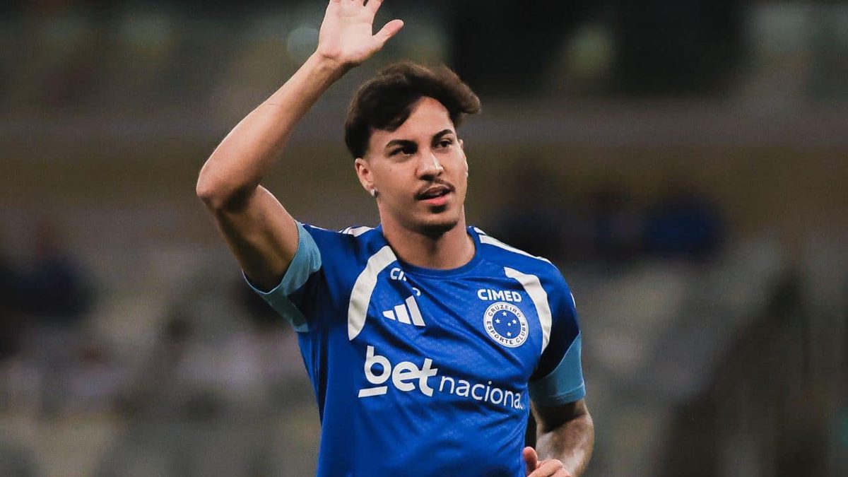 Em uma liga europeia de elite, quem se adapta primeiro Kaio Jorge ou Bøving