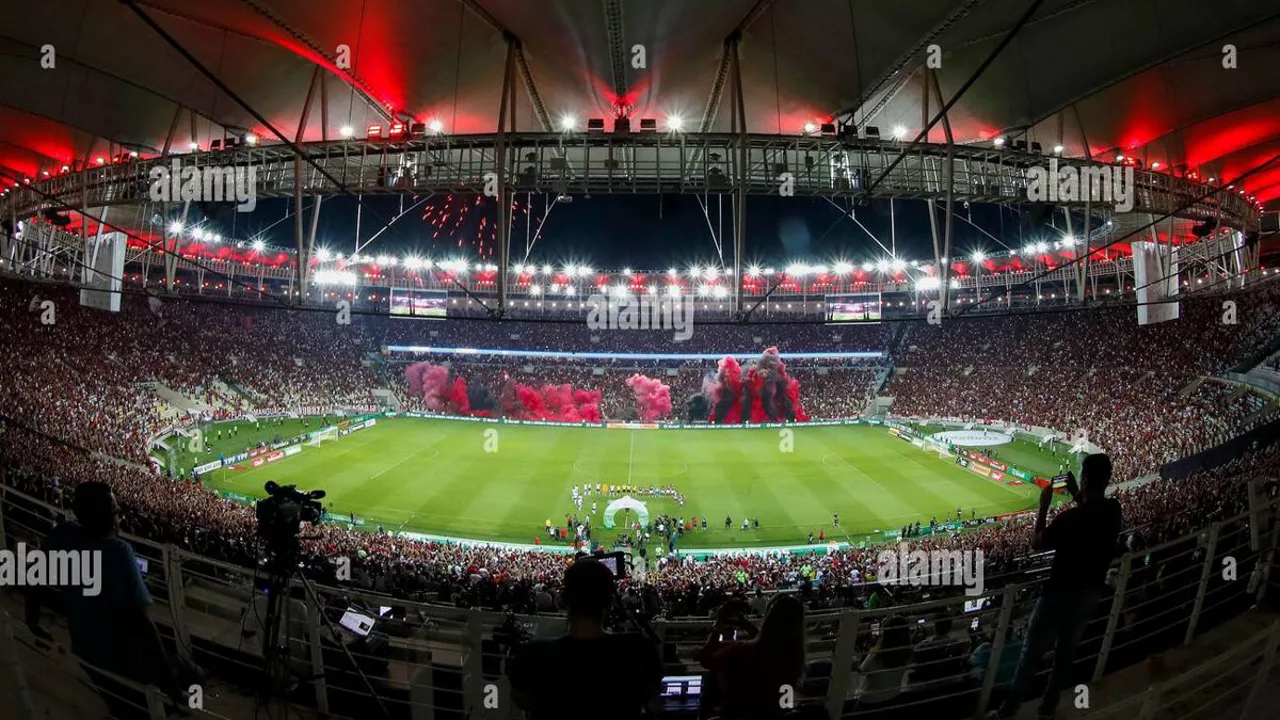Luiz Eduardo Baptista, presidente do Flamengo, em evento corporativo discutindo a criação da liga de futebol brasileira