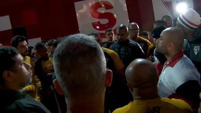 A corneta que chegou antes do técnico substituto na Barra Funda